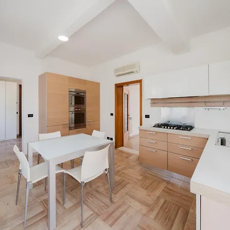 Hulu Apartment *