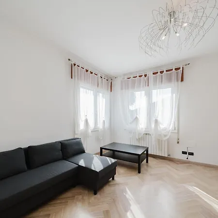 Hulu Apartment *