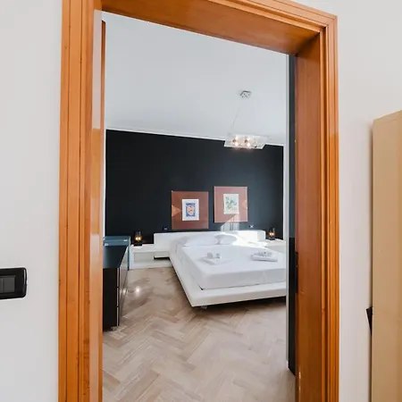 Hulu * Villa Cameroni