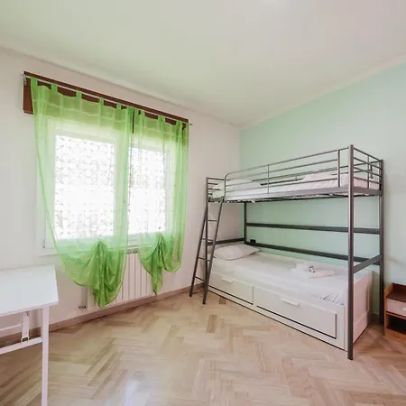 Hulu Apartment Villa Cameroni