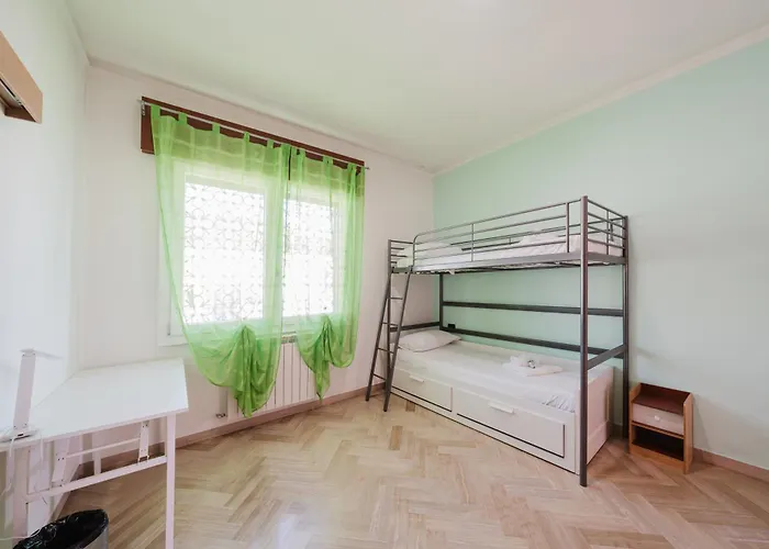 Hulu Апартаменты Villa Cameroni